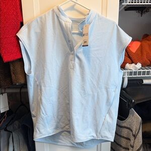 NWT Figs Rafaela Three-Pocket Scrub Top light blue size small